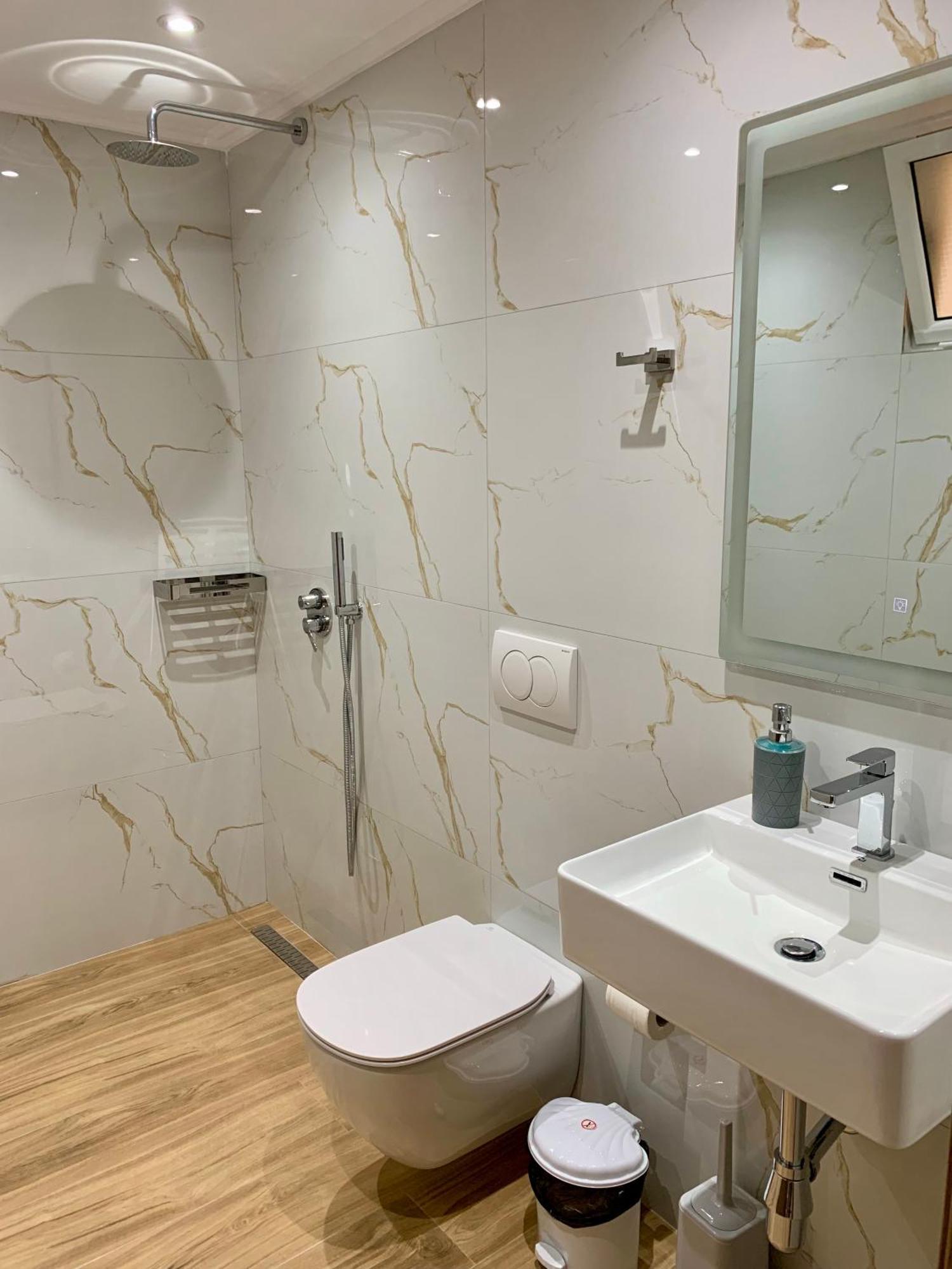 Maxus Apts Sarandë 외부 사진